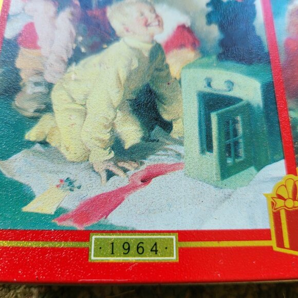 Coca Cola Christmas Santa Playing Cards Tin NEW Nostalgia Coke 1996 Two Decks T8 - Picture 2 of 6